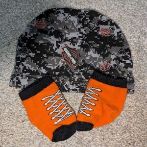 Harley Davidson hat and socks